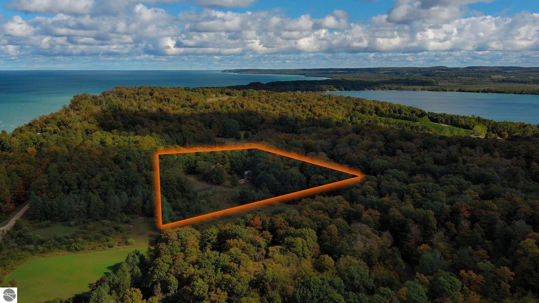 Maison à Leland, Michigan, États-Unis 5 - 19089389