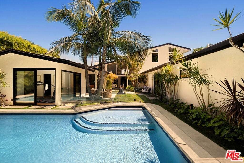 House in Los Angeles, California, United States 1 - 19090085