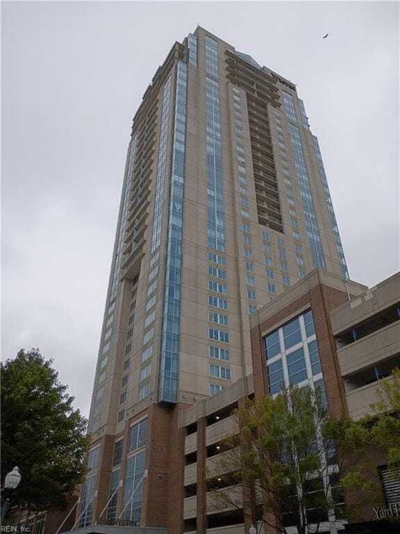 Condo in Virginia Beach, Virginia, United States 1 - 19089472