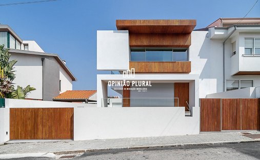 Townhouse in Canidelo, Porto District, Portugal 1
