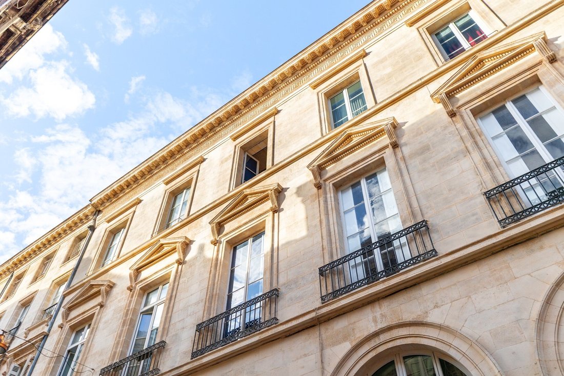 Appartement à Hôtel de Ville-Quinconce-Saint Seurin-Fondaudège, Bordeaux, France 1 - 19091804