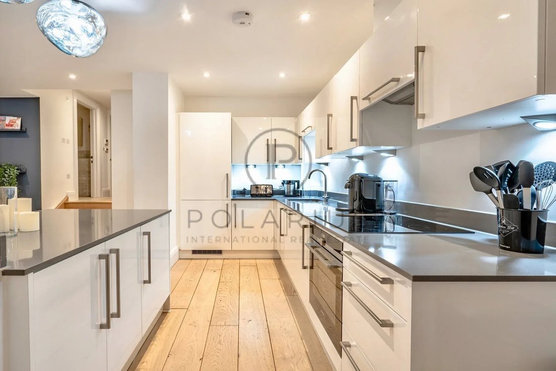 Apartment in WC2, Westminster, England 5 - 19090725