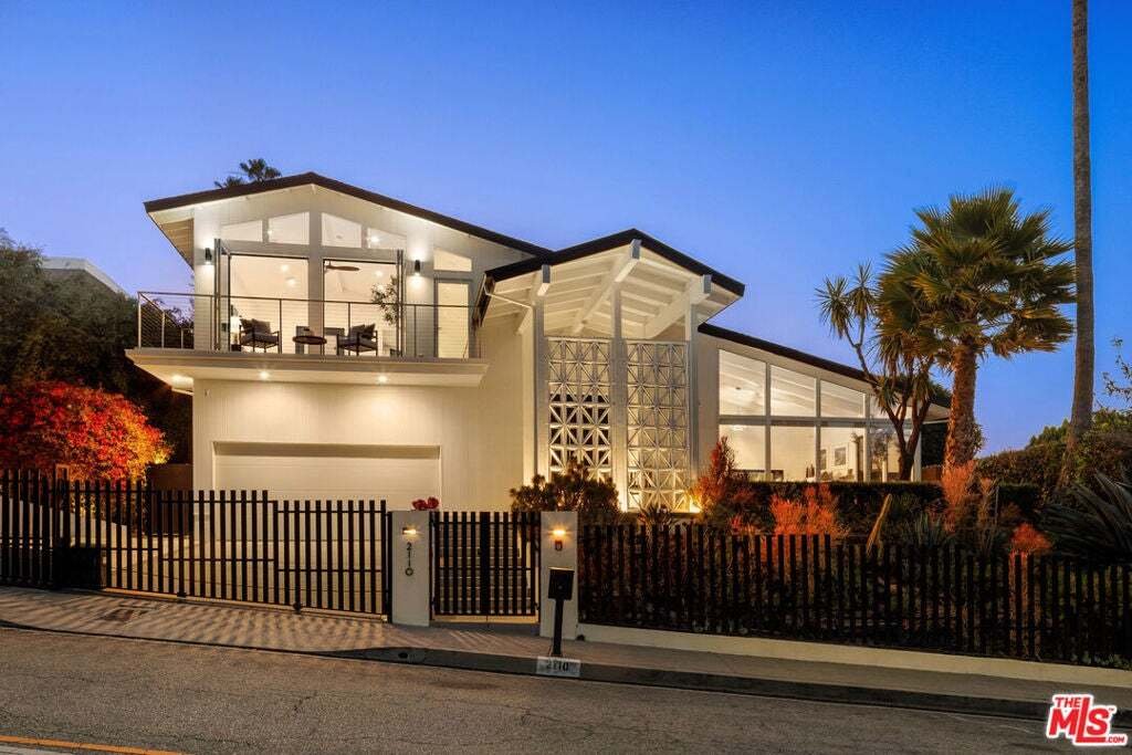 House in Los Angeles, California, United States 3 - 19090085