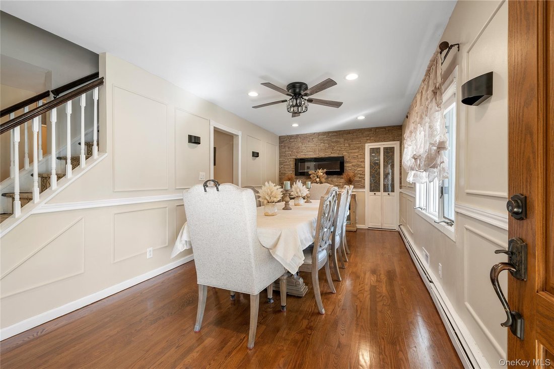 House in Massapequa, New York, United States 5 - 19090129