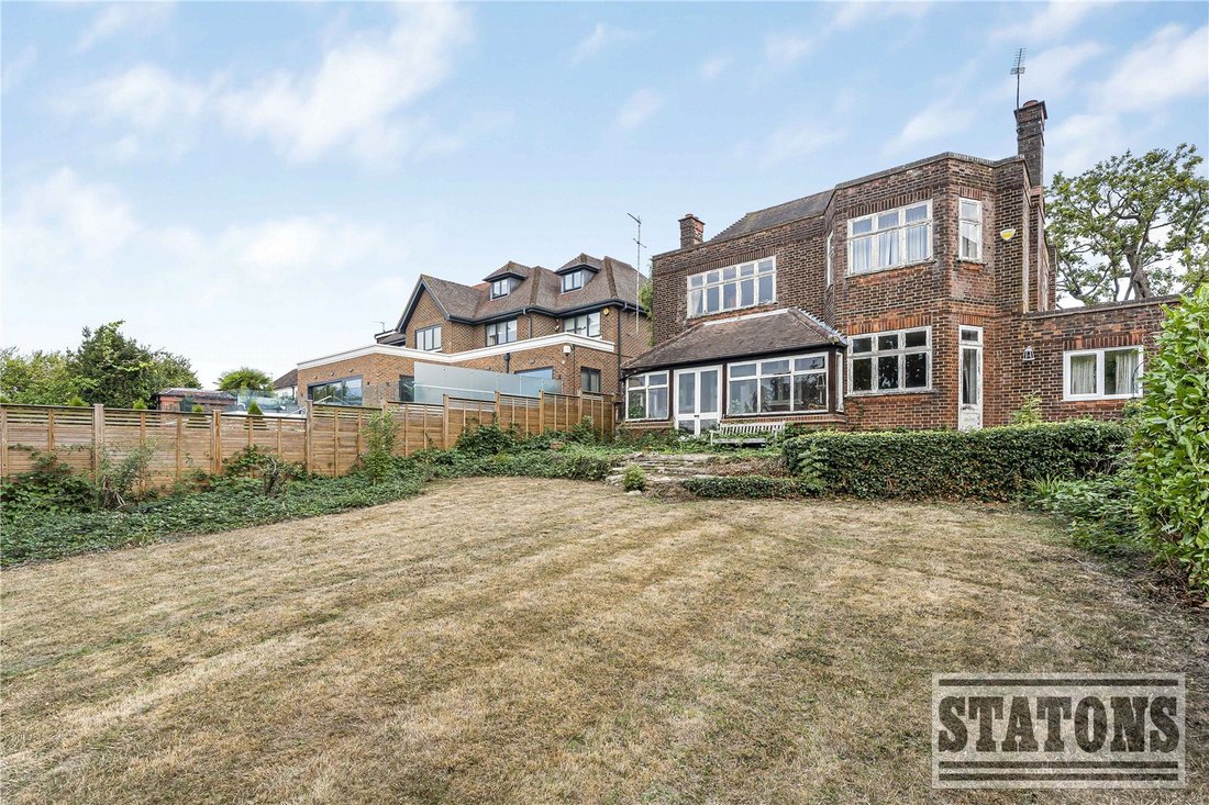 House in The Ridgeway, Enfield, England 4 - 19087217