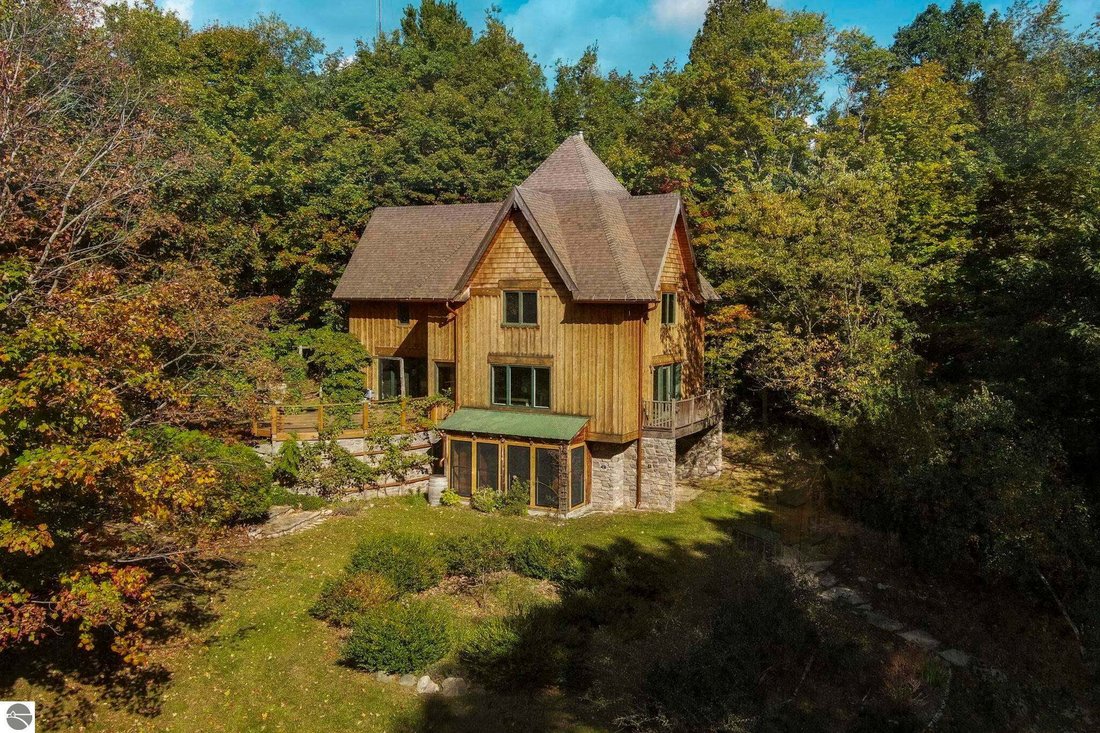 Maison à Leland, Michigan, États-Unis 2 - 19089389