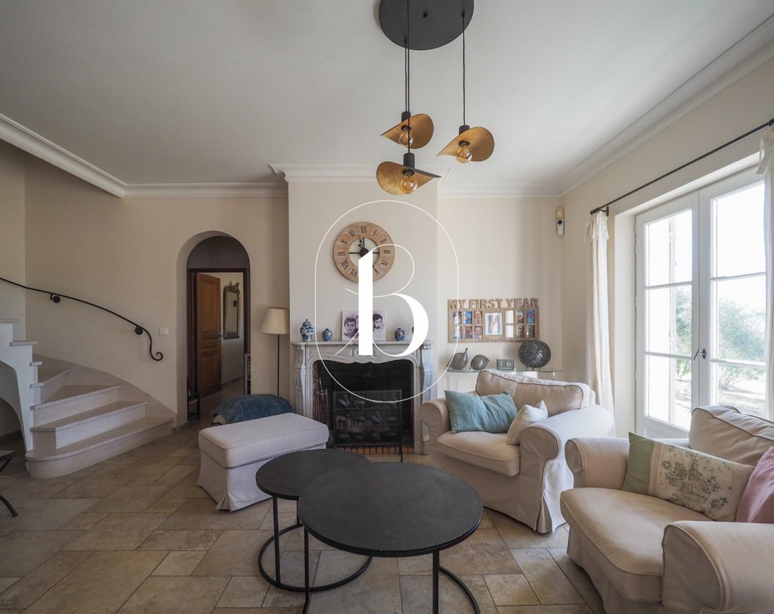 Casa en Uzès, Occitania, Francia 3 - 19090379