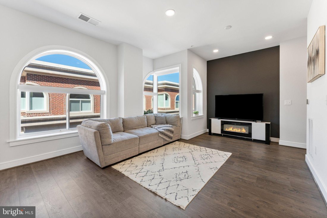 Condominio en Alexandria, Virginia, Estados Unidos 1 - 19088988