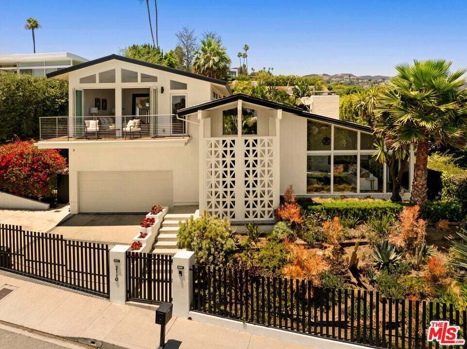 House in Los Angeles, California, United States 2 - 19090085