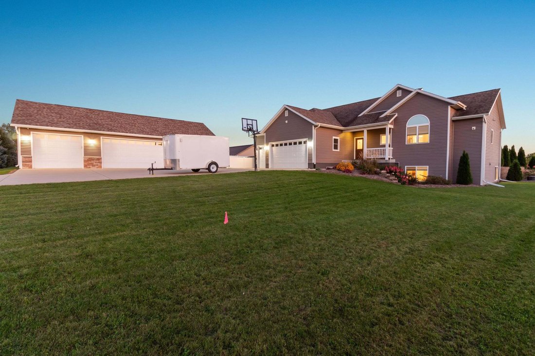 House in Sun Prairie, Wisconsin, United States 2 - 19089363