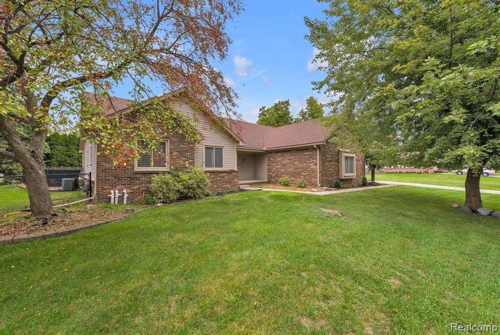 Maison à Livonia, Michigan, États-Unis 1 - 19089555