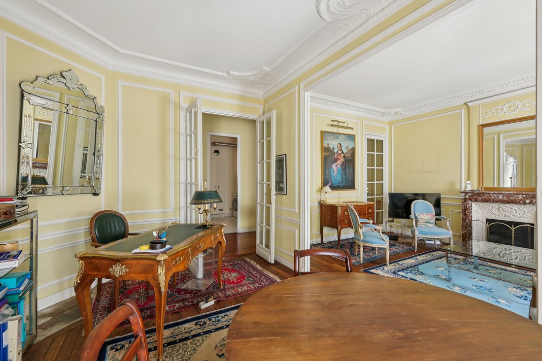 Appartamento a Gros Caillou, Paris 7e Arrondissement, Parigi 4 - 19087736