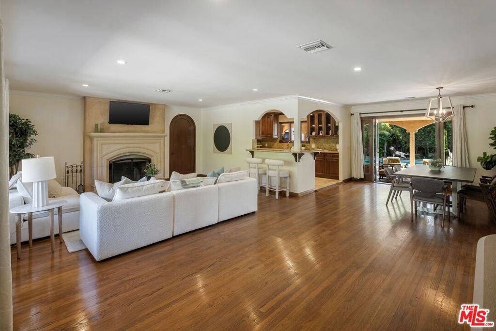House in Los Angeles, California, United States 4 - 19090020