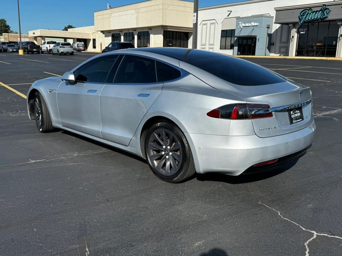 Sedan in Joplin, MO, United States 2 - 19091114