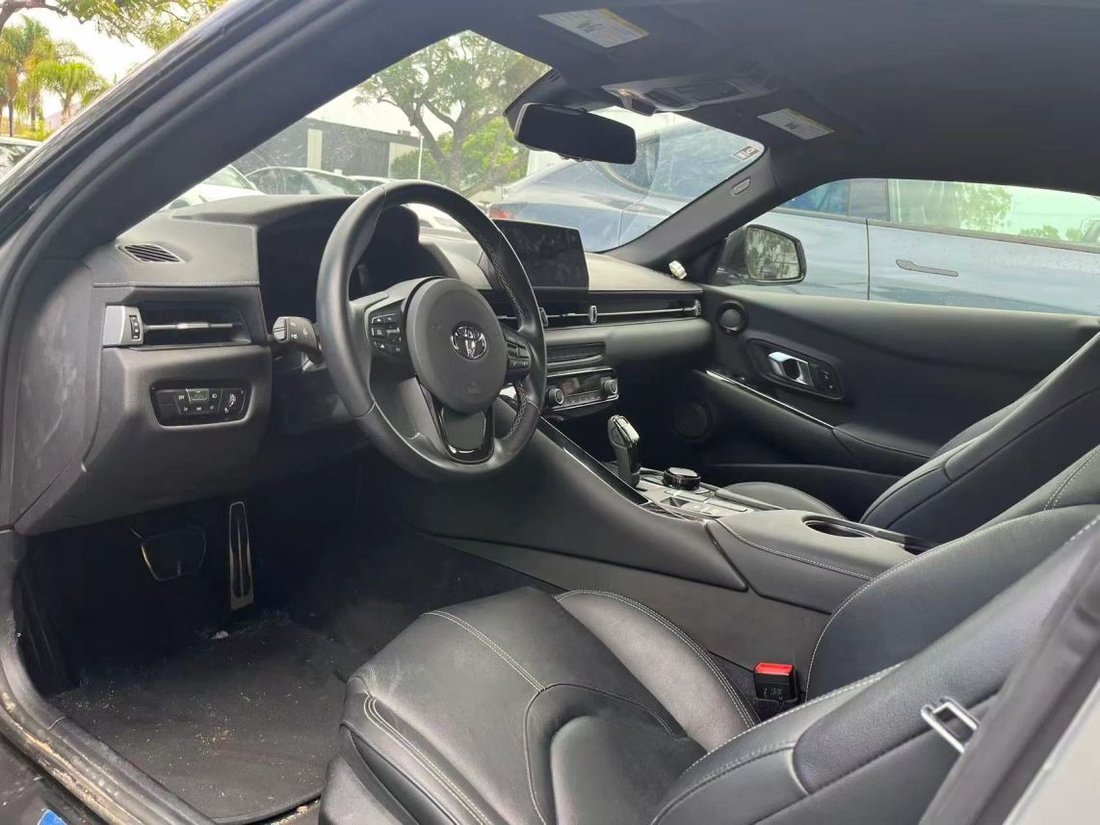 Coupe in Costa Mesa, CA, United States 4 - 19091077