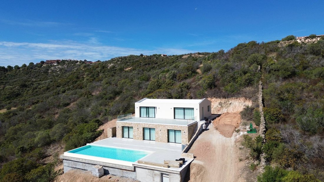 Villa à Fractions Périphériques, Olbia, Sardaigne 4 - 19091574