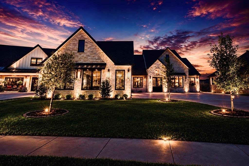 House in Granbury, Texas, United States 1 - 19089635