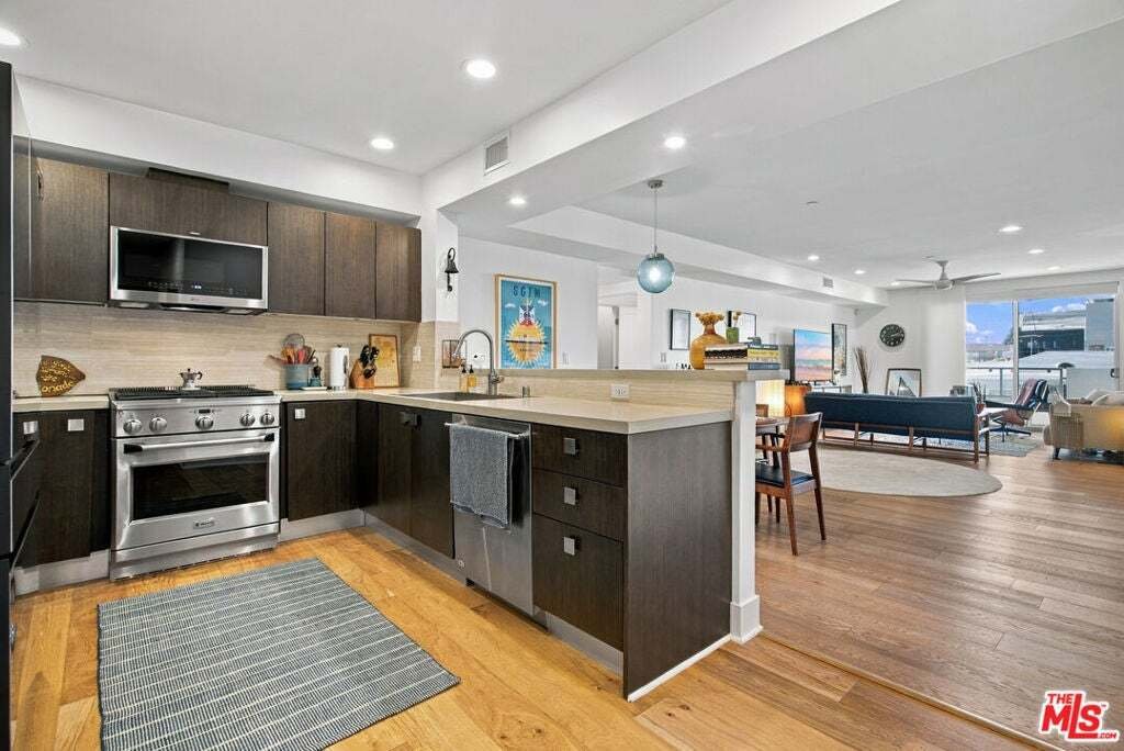 Appartement à West Hollywood, Californie, États-Unis 2 - 19090033