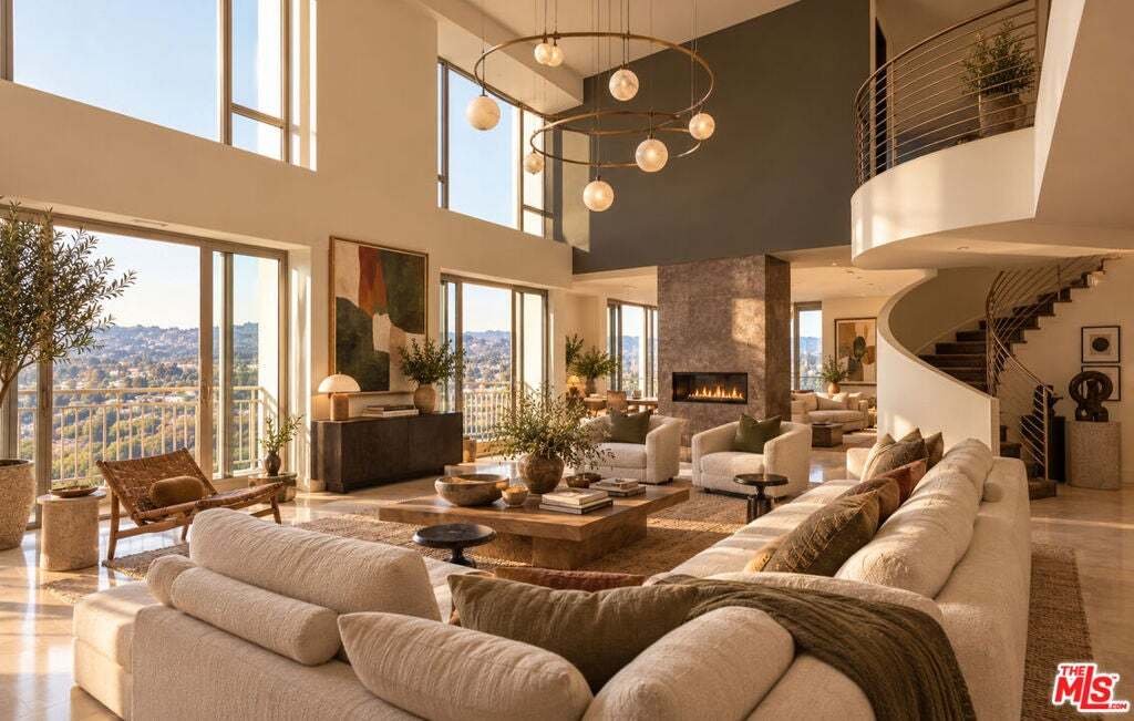 Condo in Los Angeles, California, United States 1 - 19090017