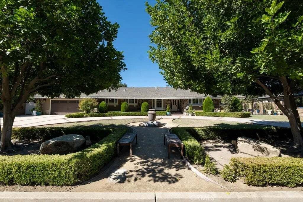 House in Los Angeles, California, United States 3 - 19090218