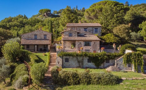 Domaine à Todi, Ombrie, Italie 1