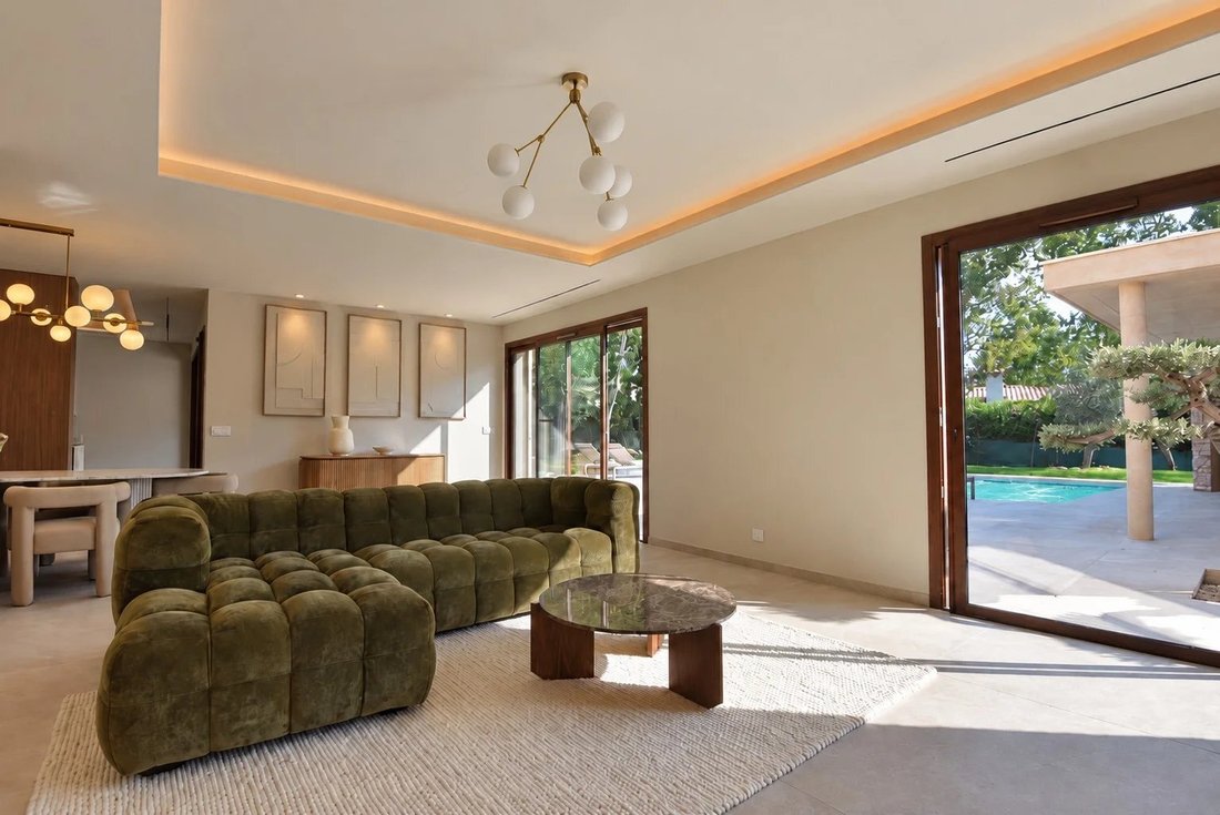 Villa a Tourrettes, Provenza-Alpi-Costa Azzurra, Francia 3 - 19087537