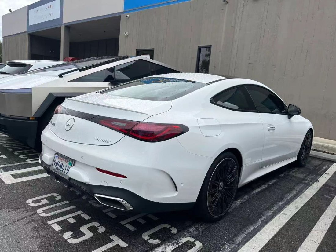 Coupe in Costa Mesa, CA, United States 2 - 19091062