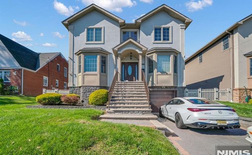 House in Clifton, New Jersey, United States 1