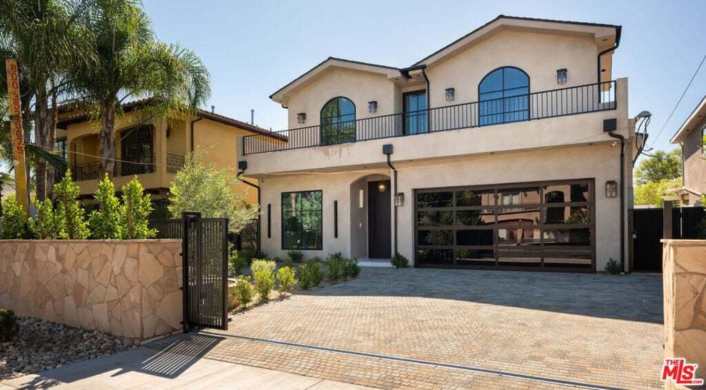House in Los Angeles, California, United States 2 - 19090046