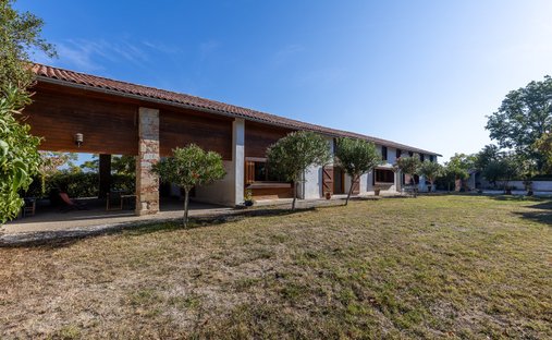 Maison à Centre Ville, Lavaur, France 1