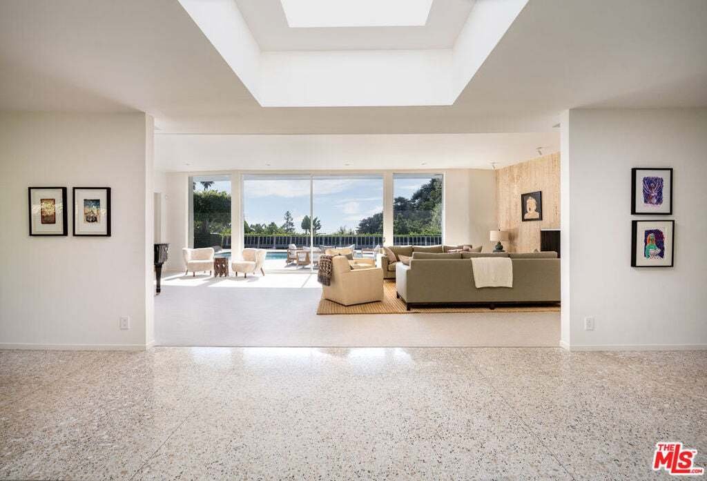 House in Beverly Hills, California, United States 4 - 19090043