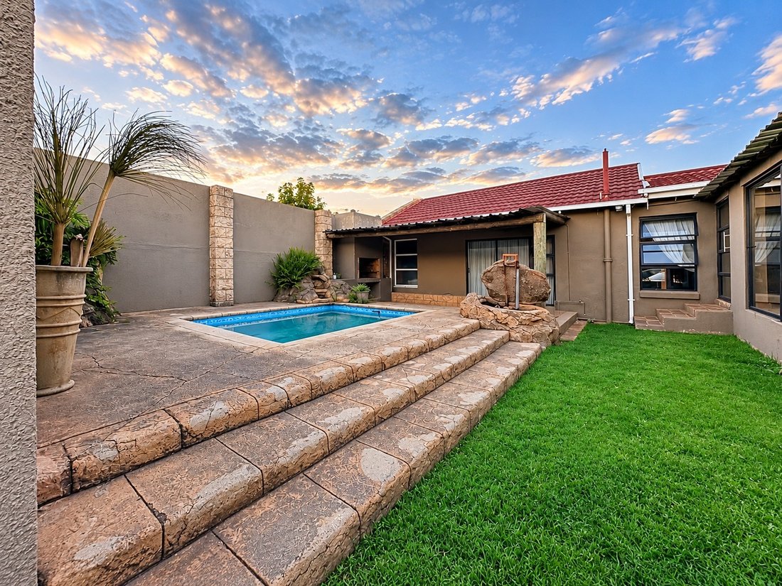 Casa a Città Metropolitana di Ekurhuleni, Gauteng, Sudafrica 1 - 19088670