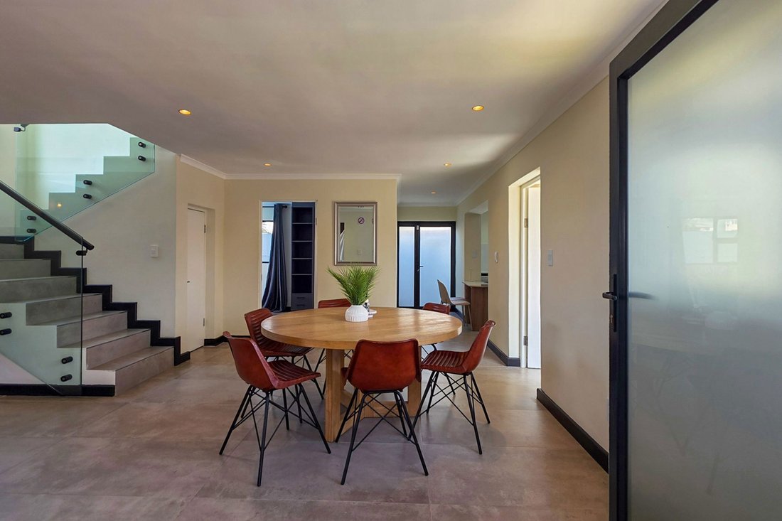 House in West Beach, Blaauwberg, Cape Town 4 - 19089272