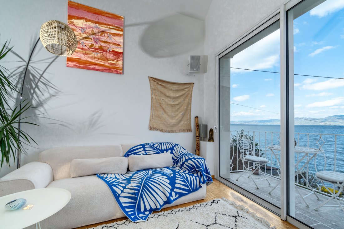 House in Meillerie, Auvergne-Rhône-Alpes, France 1 - 19088045