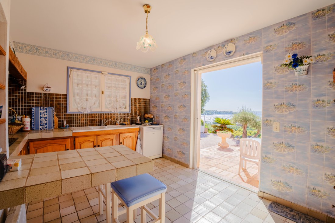 Villa in Le Dramont-Agay-Anthéor-Le Trayas, Saint-Raphaël, Frankreich 4 - 19087770