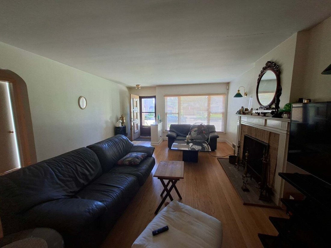 House in Lincolnwood, Illinois, United States 2 - 19089993