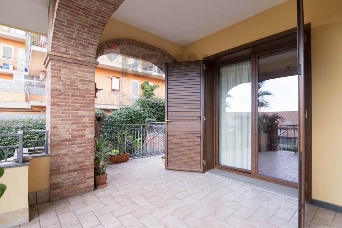 Villa en Belpasso, Sicilia, Italia 1 - 19091592