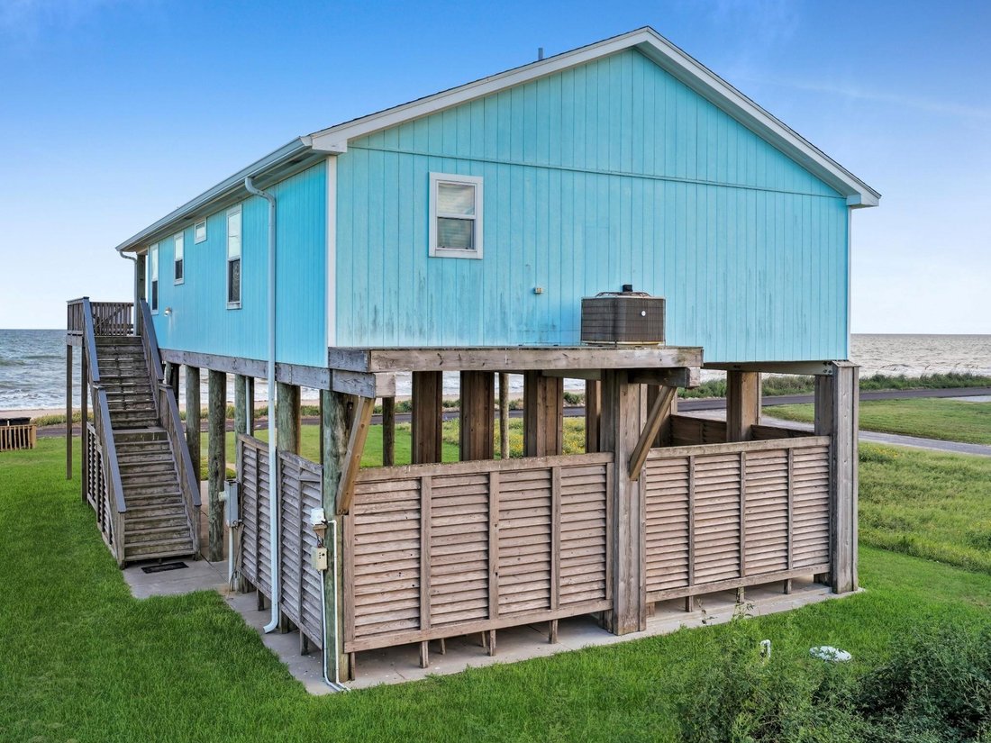 House in Bolivar Peninsula, Texas, United States 5 - 19090324