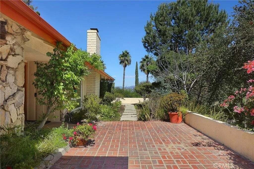 House in Los Angeles, California, United States 2 - 19090271