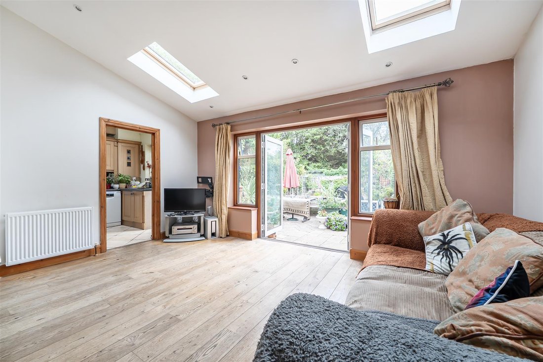 House in Pinner, Harrow, England 4 - 19089313