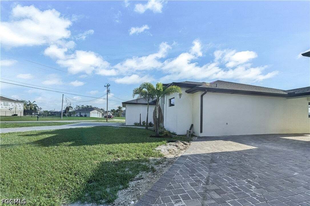 House in Cape Coral, Florida, United States 3 - 19089883