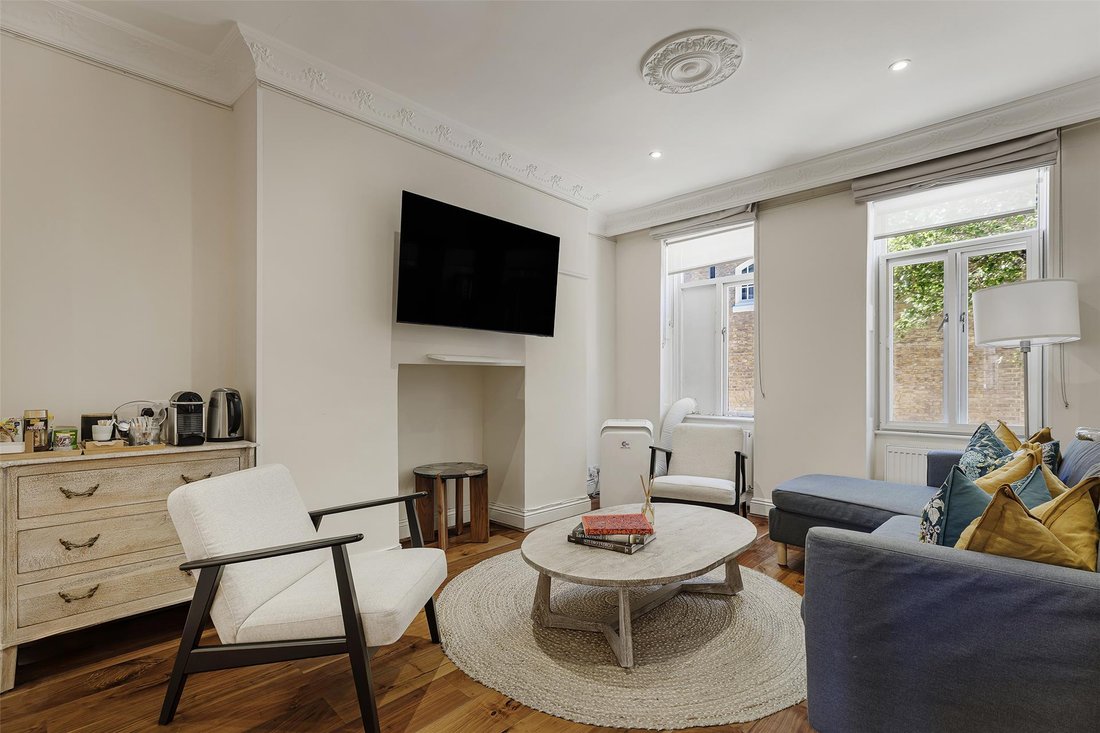 Townhouse in Mayfair, Westminster, England 3 - 19092053
