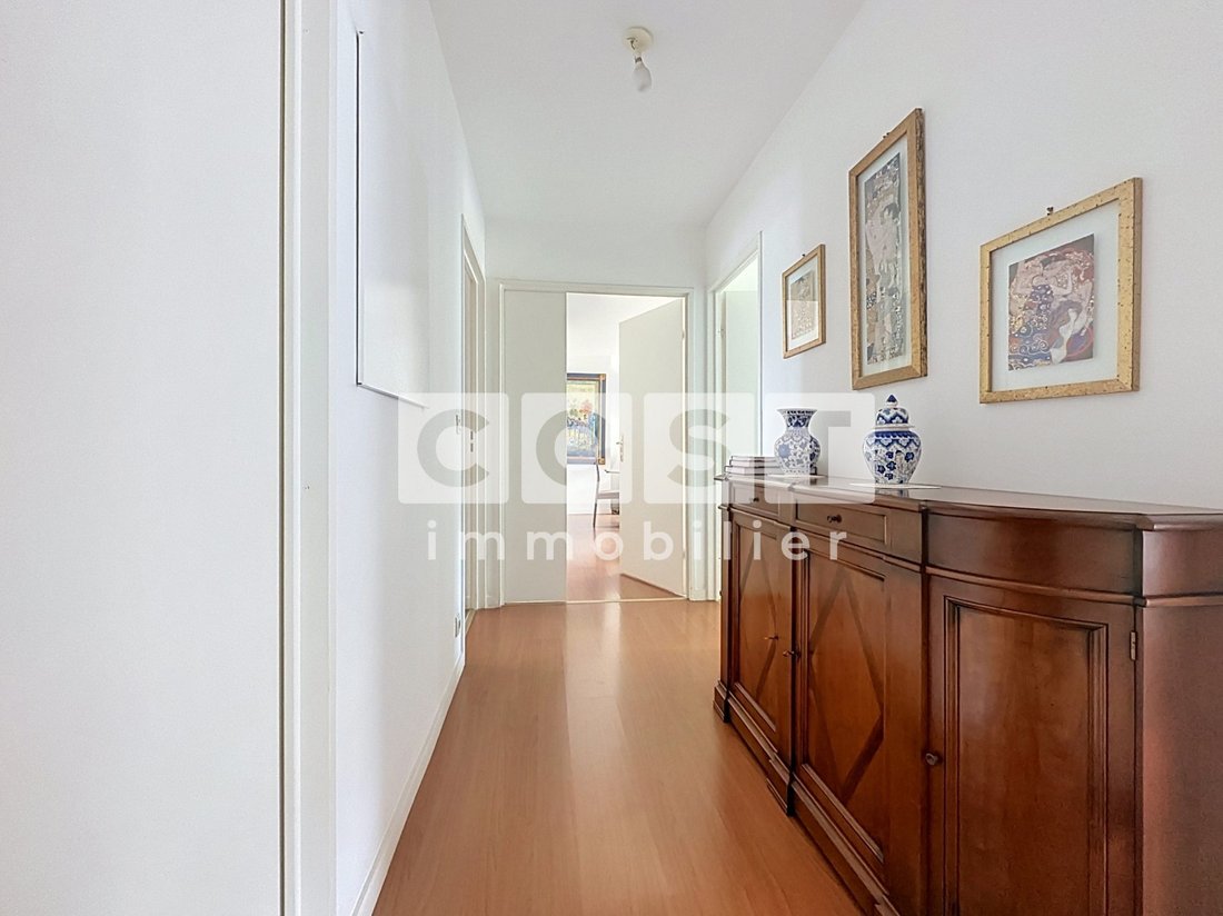 Apartment in Bois-Colombes, Ile-de-France, France 3 - 19091645