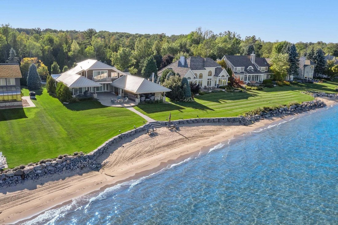 Maison à Charlevoix, Michigan, États-Unis 1 - 19089578