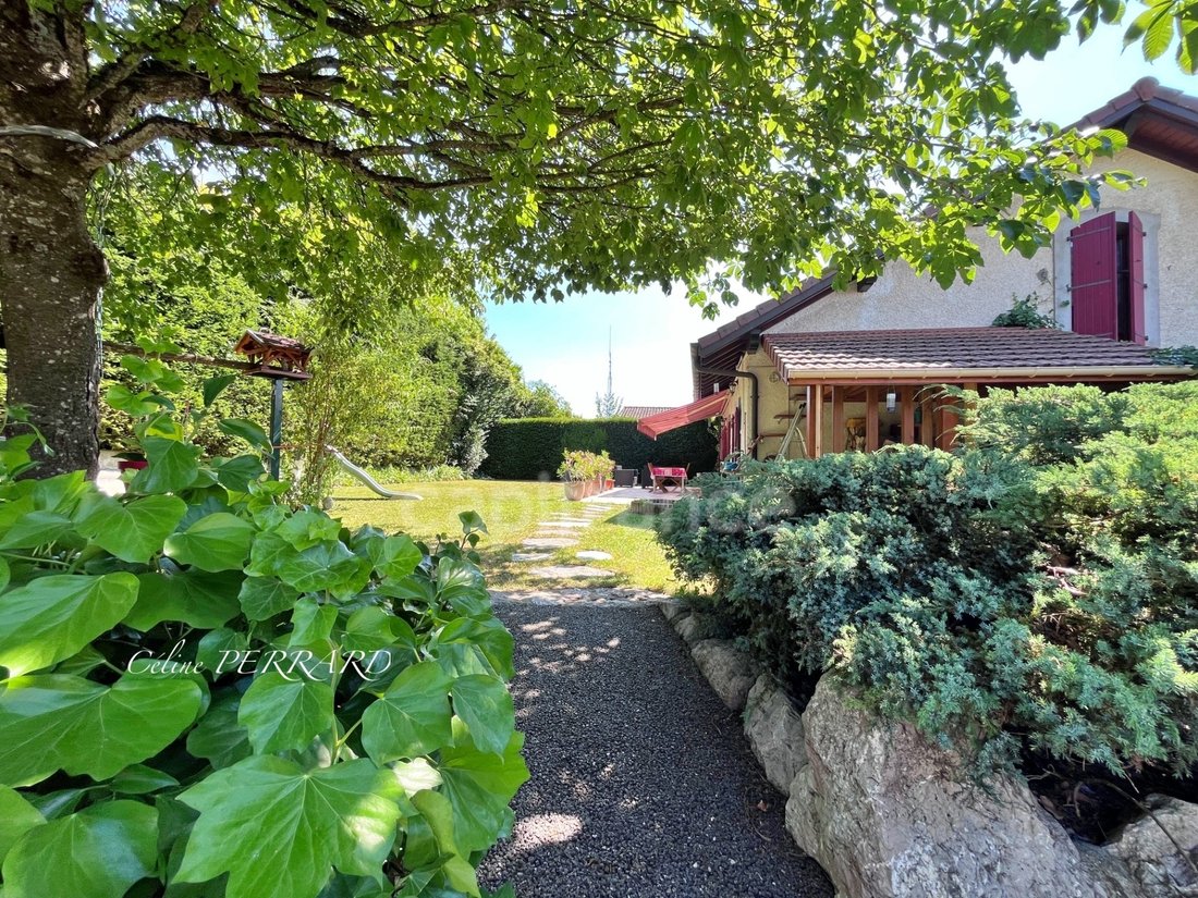 House in Saint-Cergues, Auvergne-Rhône-Alpes, France 4 - 19088223
