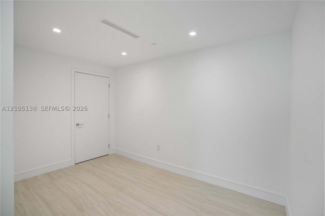 Condo in North Miami Beach, Florida, United States 5 - 19089708