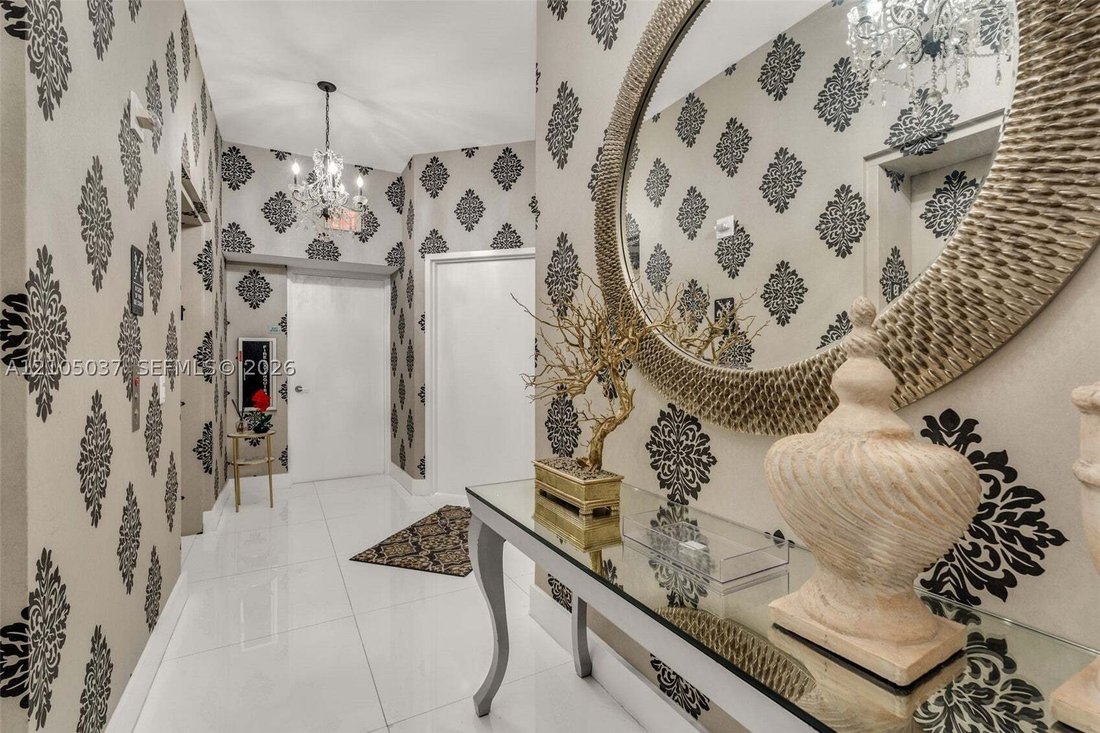 Condo in Miami, Florida, United States 3 - 19089731