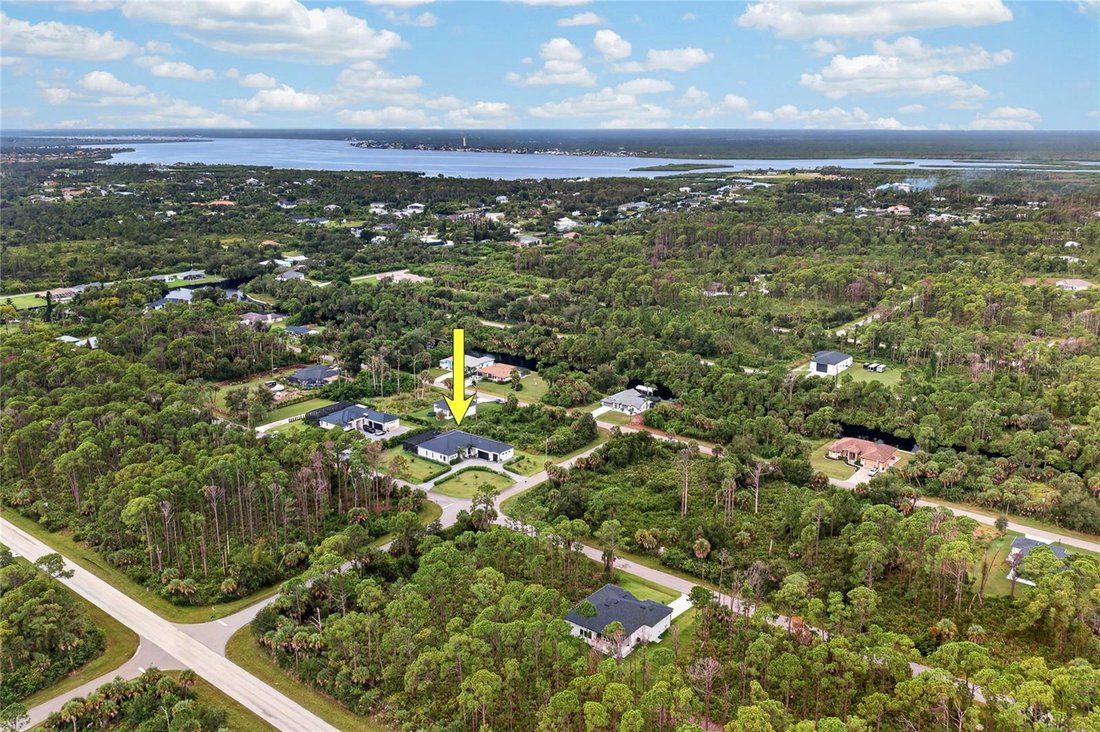 Casa en Port Charlotte, Florida, Estados Unidos 2 - 19089811
