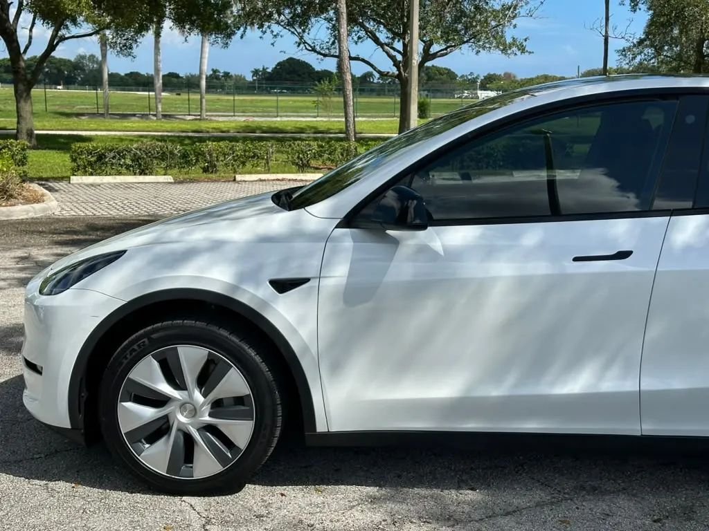 Suv in Pompano Beach, FL, United States 5 - 19091188