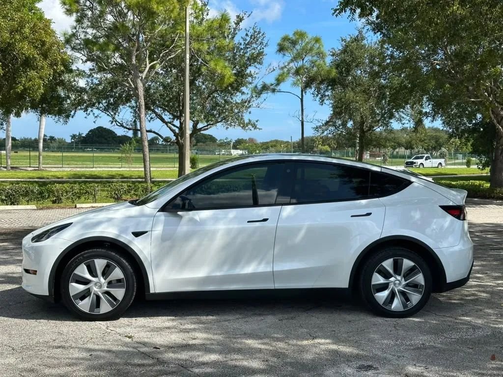 Suv in Pompano Beach, FL, United States 4 - 19091188